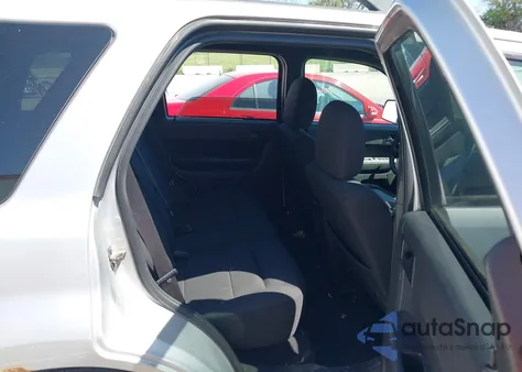 2009 Ford Escape Xlt from USA, damaged, VIN 1FMCU03729KC65946